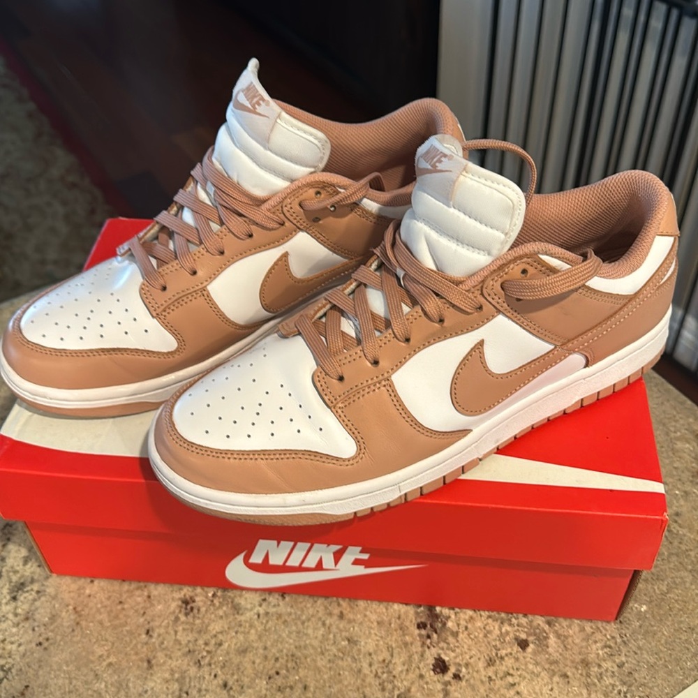 Women’s Nike Dunk Rose Whisper